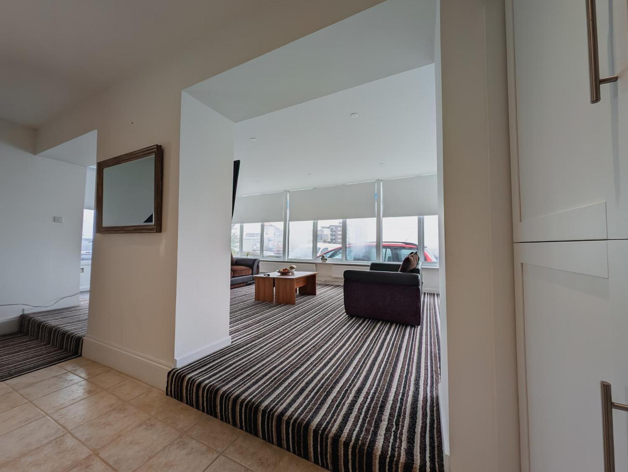 Bay & Harbour Holiday Apartments & Rooms Only Weston-super-Mare Bagian luar foto