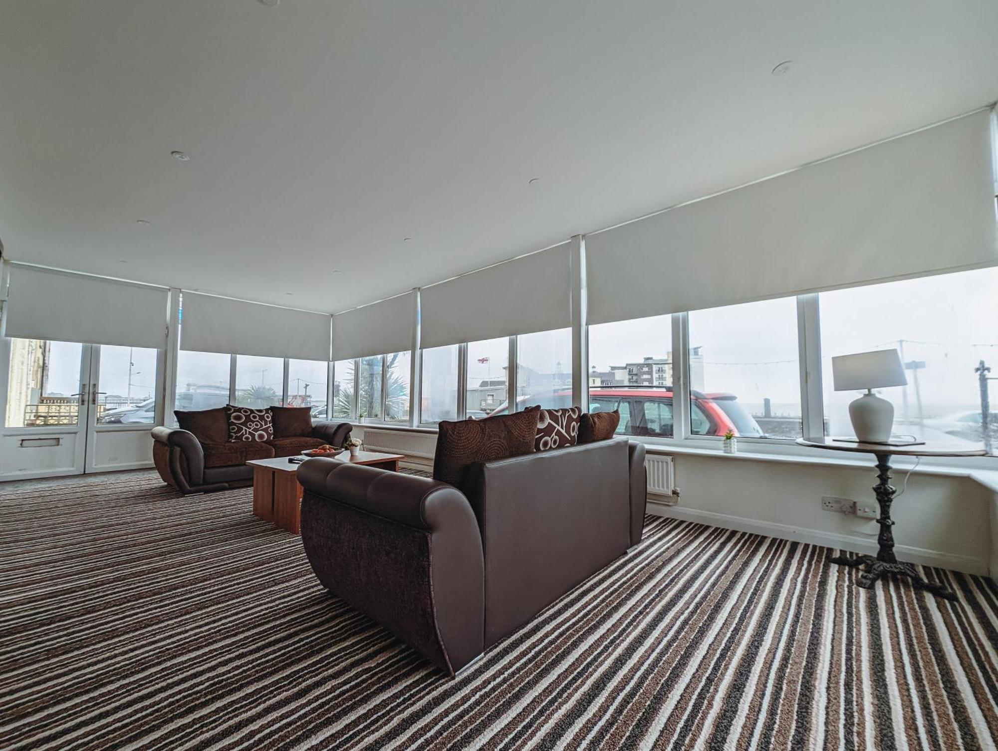 Bay & Harbour Holiday Apartments & Rooms Only Weston-super-Mare Bagian luar foto