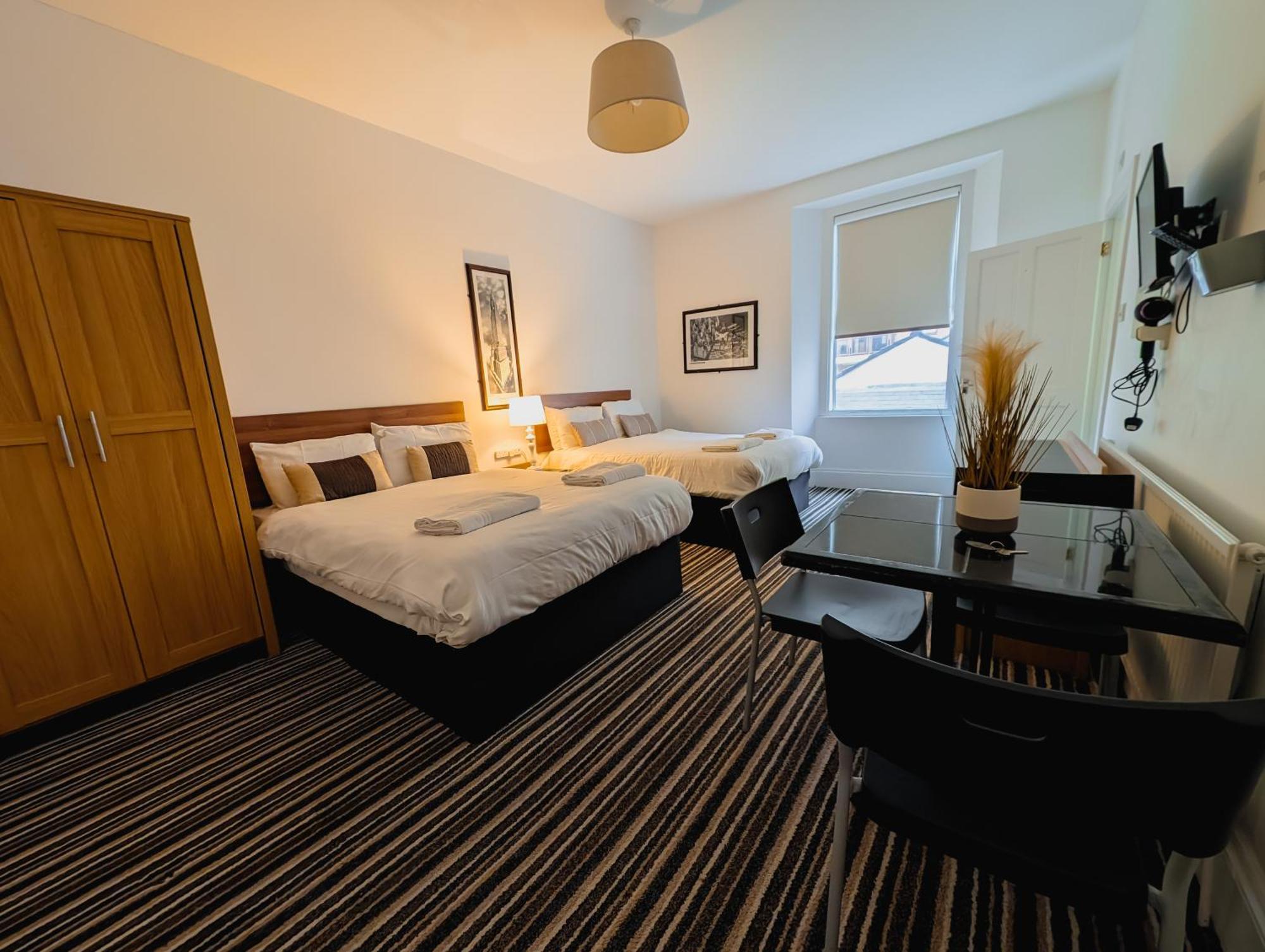 Bay & Harbour Holiday Apartments & Rooms Only Weston-super-Mare Bagian luar foto