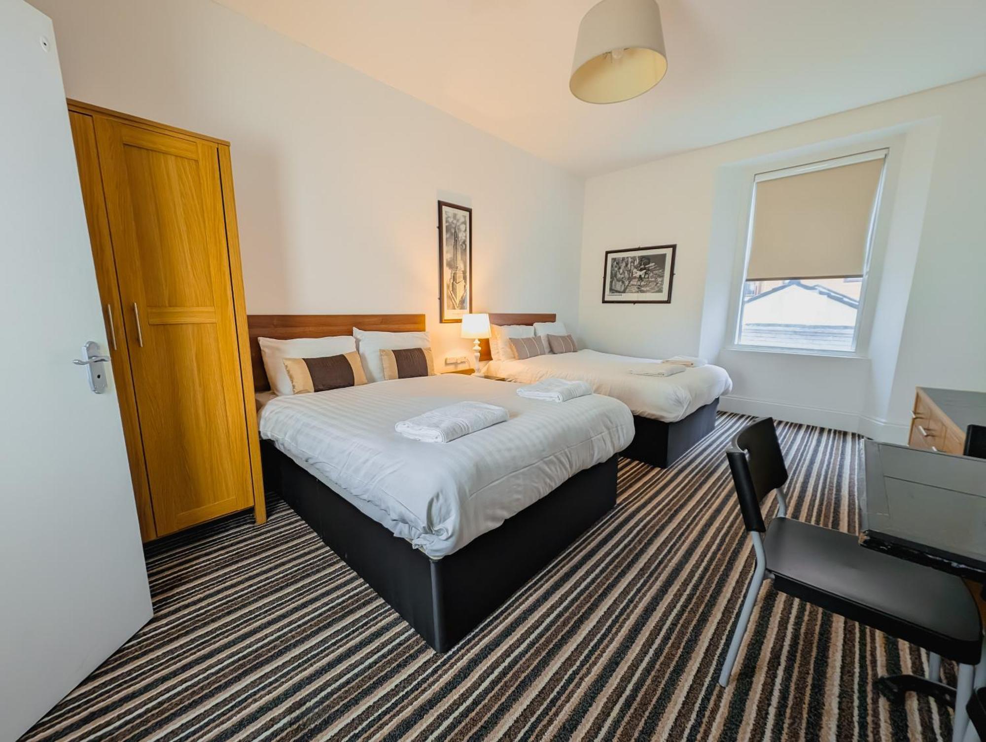 Bay & Harbour Holiday Apartments & Rooms Only Weston-super-Mare Bagian luar foto