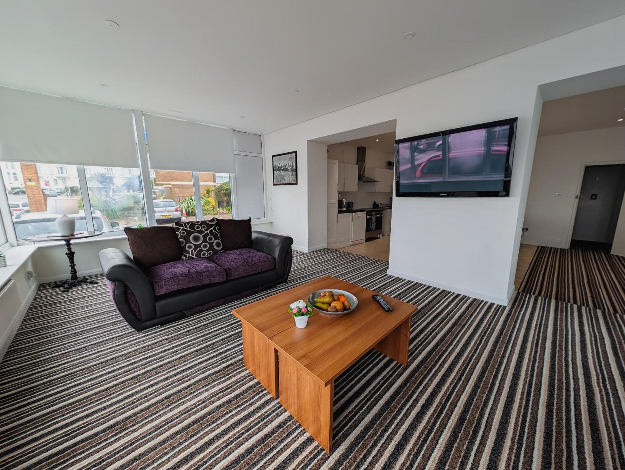 Bay & Harbour Holiday Apartments & Rooms Only Weston-super-Mare Bagian luar foto
